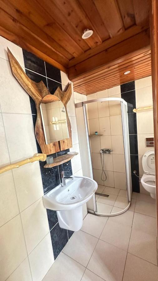 Wood House Otel