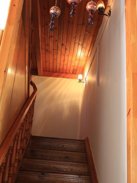 Wood House Otel