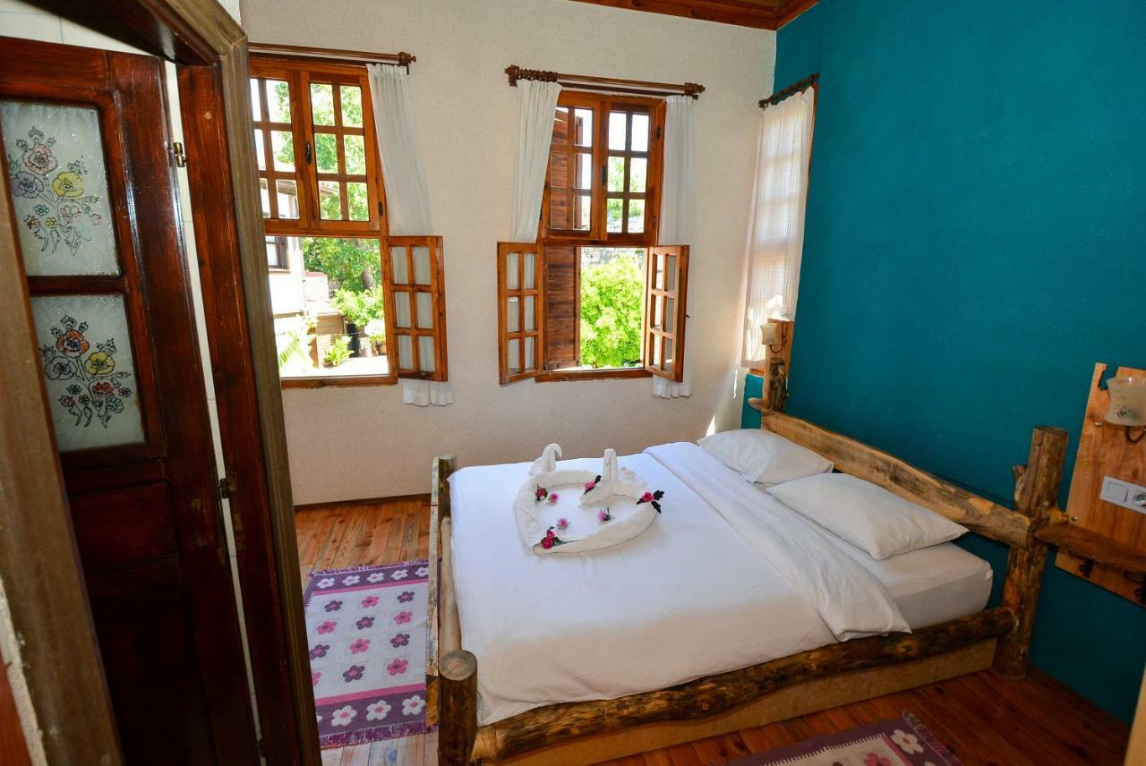 Wood House Otel 3*